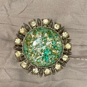 🩷CORO SIGNED VINTAGE BEAUTIFUL MULTICOLORED STONE BROOCH